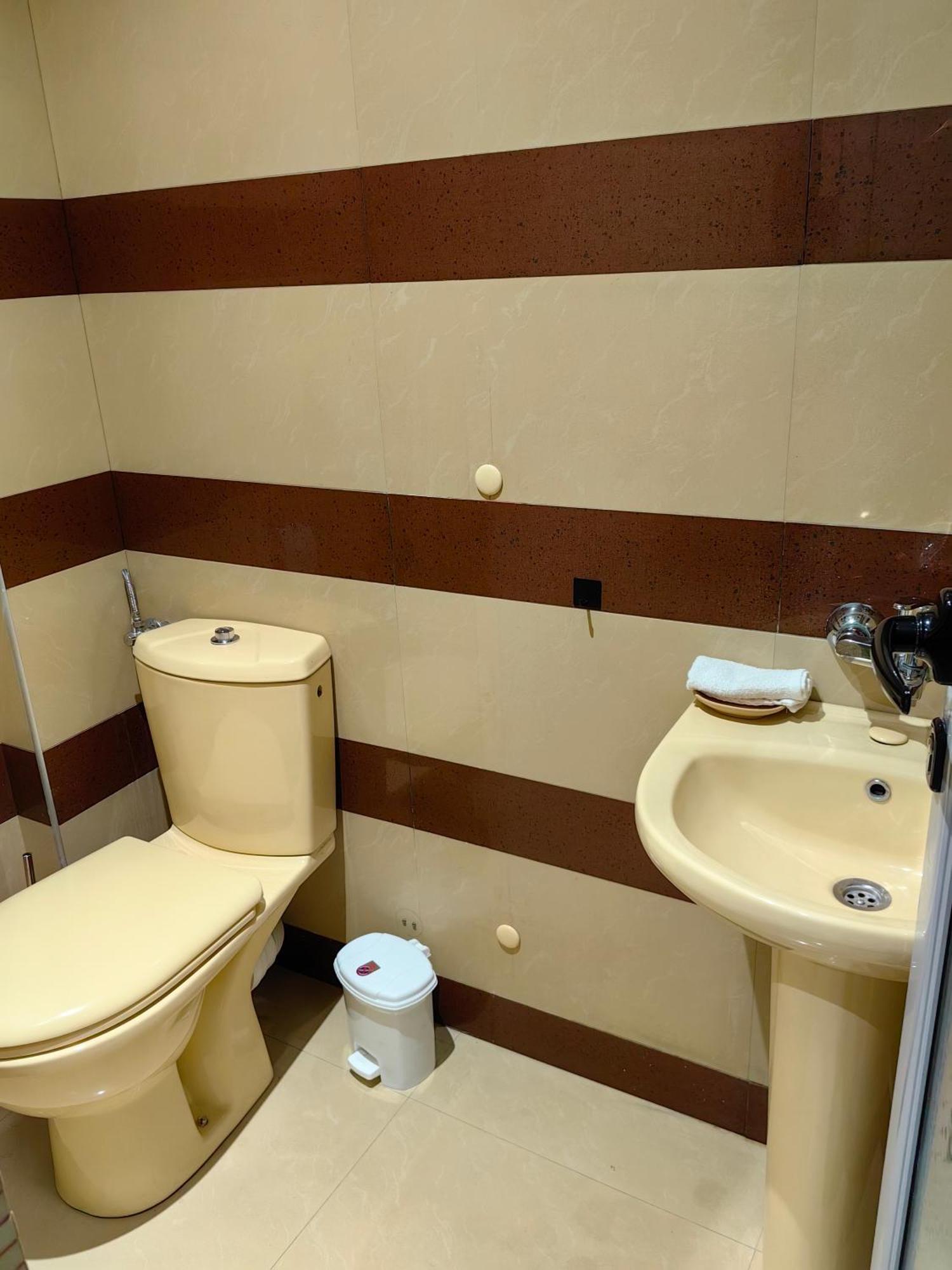 2 Bedrooms Apartment. プロヴディフ エクステリア 写真
