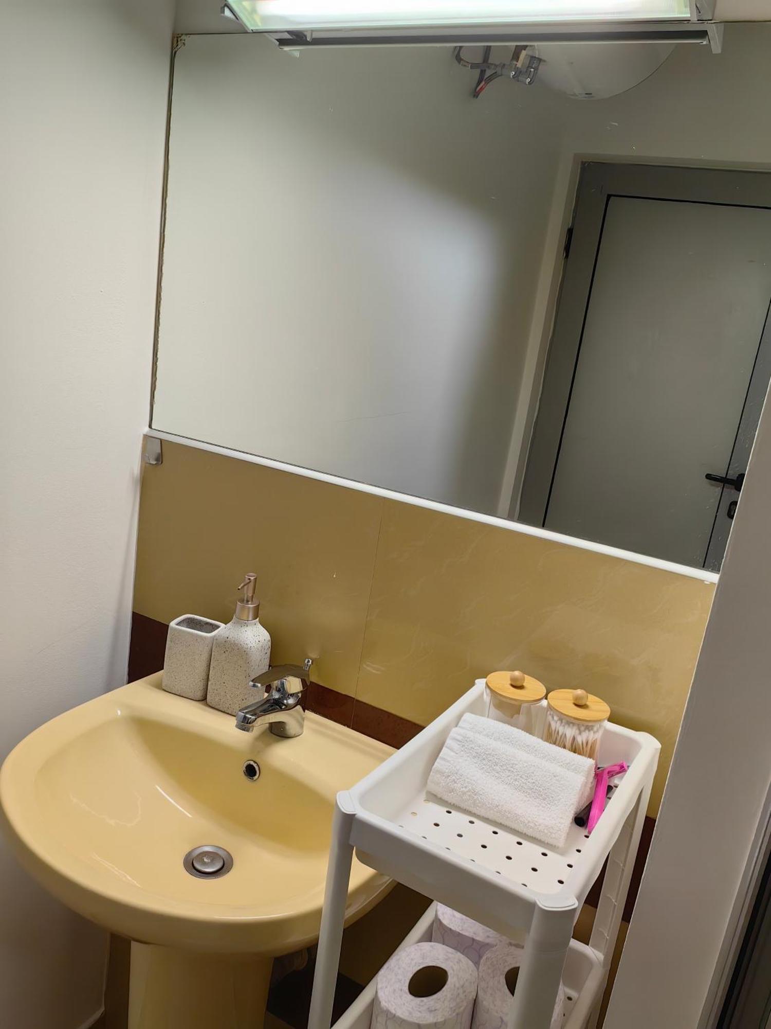 2 Bedrooms Apartment. プロヴディフ エクステリア 写真