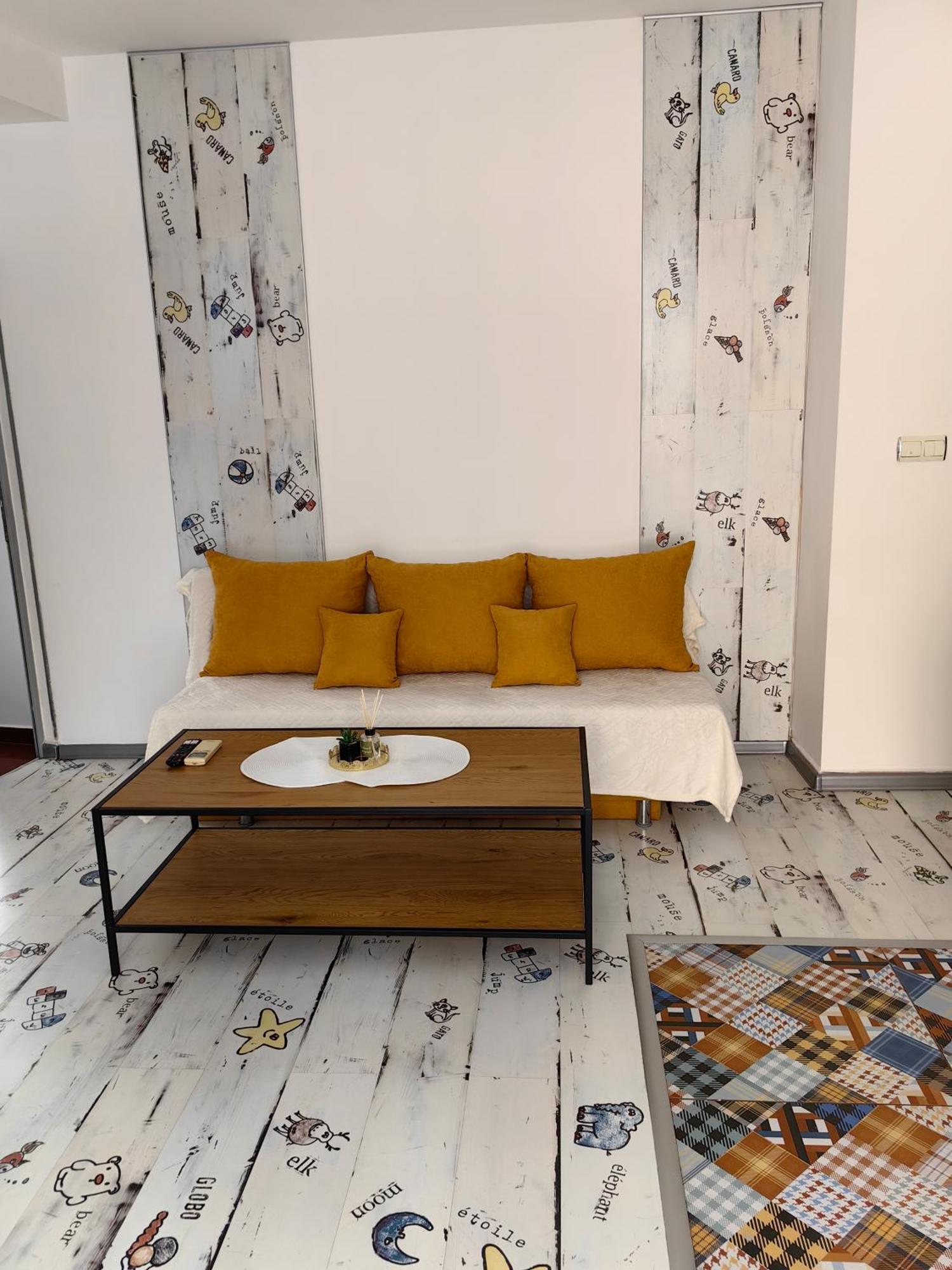 2 Bedrooms Apartment. プロヴディフ エクステリア 写真