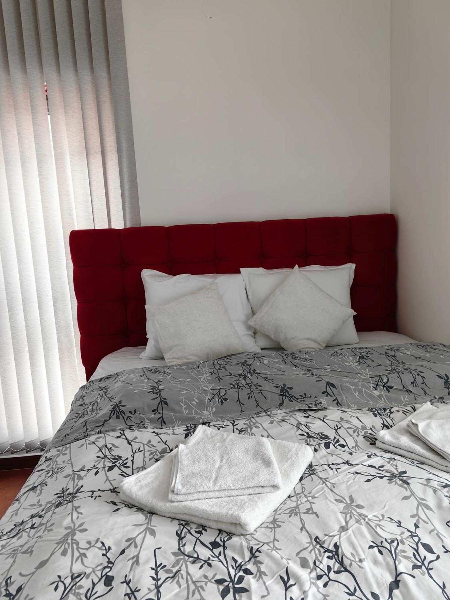 2 Bedrooms Apartment. プロヴディフ エクステリア 写真